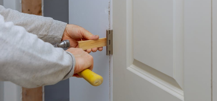 fiberglass entry door repair in Alondra Park